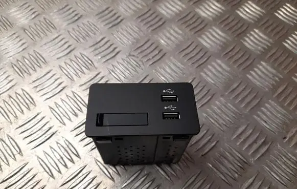 Mazda CX-30 USB socket connector DN4E669U0B