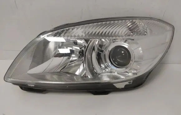 Skoda Fabia Mk2 (5J) Headlight/headlamp 5J1941015E