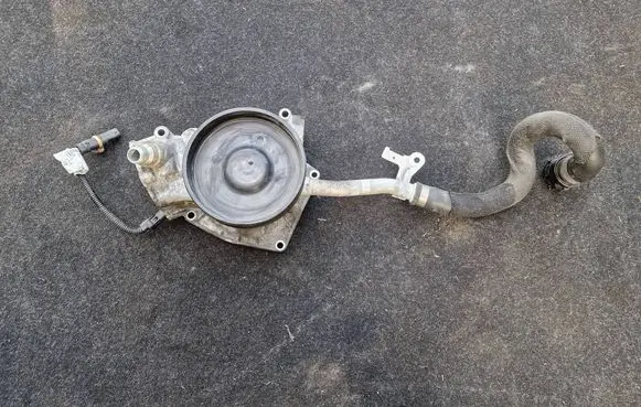 BMW 5 G30 G31 G38 Water pump 1162524 8642290