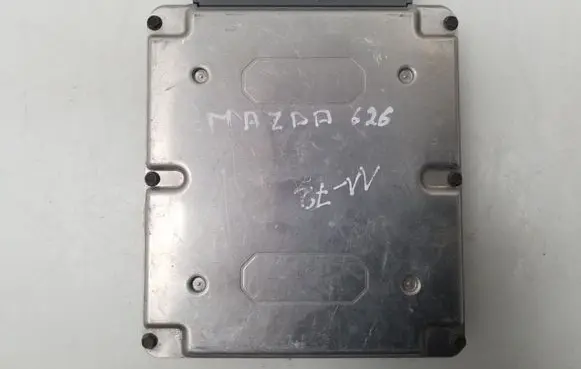 Mazda 626 Engine control unit/module FSJ318881D