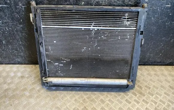 Mercedes-Benz ML W166 Coolant radiator A0995000104