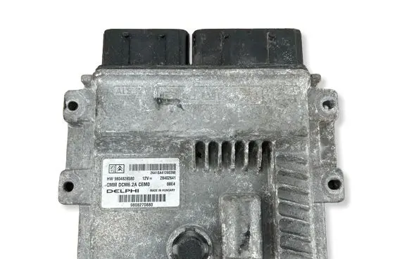 Peugeot 3008 I Engine control unit/module 9804828580 9808270880 28402641