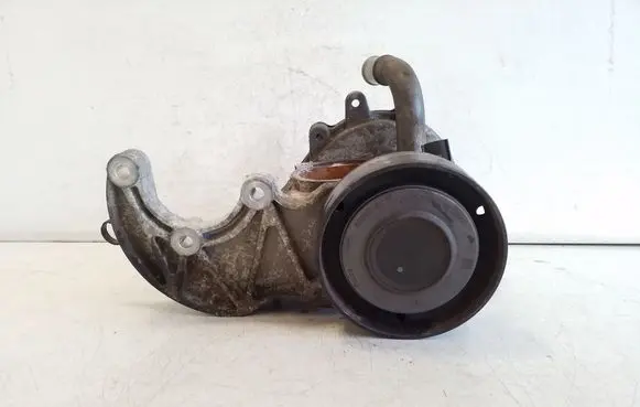 Chevrolet Captiva Water pump 