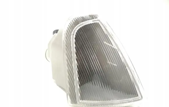 Opel Omega A Front indicator light LLA801