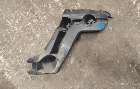 Audi A6 S6 C8 4K Rear bumper mounting bracket 4K5807394