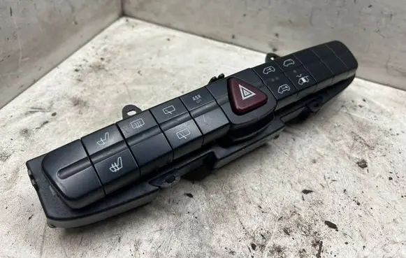 Mercedes-Benz Vito Viano W639 Hazard light switch A6395453707