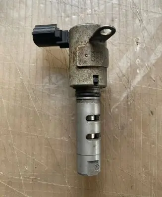 Lexus RX 330 - 350 - 400H Camshaft vanos timing valve 1533020011