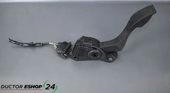 Suzuki SX4 S-Cross Accelerator throttle pedal 7940068L01