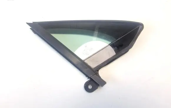 Volkswagen PASSAT B8 Front door vent window glass four-door 3G0845114C