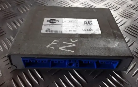 Nissan Primera Engine control unit/module 237103J311