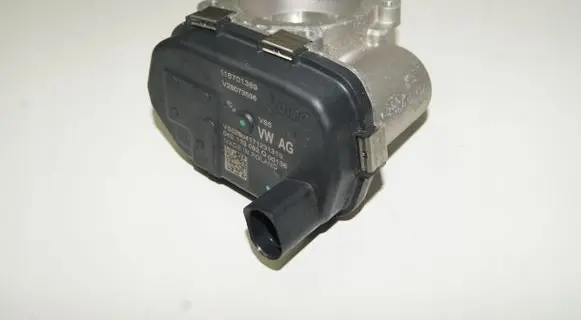 Volkswagen Arteon Throttle valve 04E133062Q