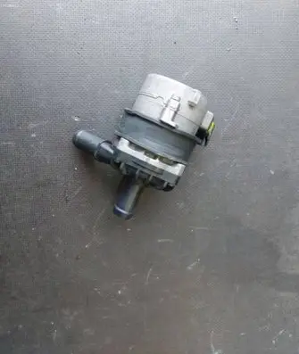 Mercedes-Benz C AMG W204 Electric auxiliary coolant/water pump 0005000486