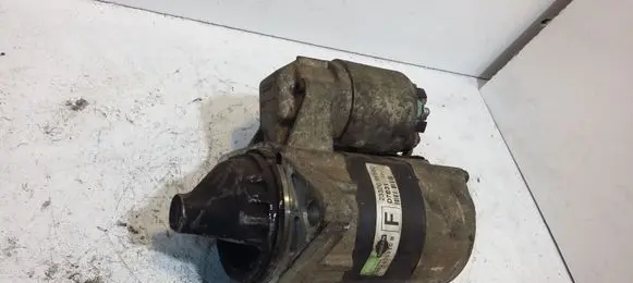 Nissan Primera Starter motor 233009F660 D7E31