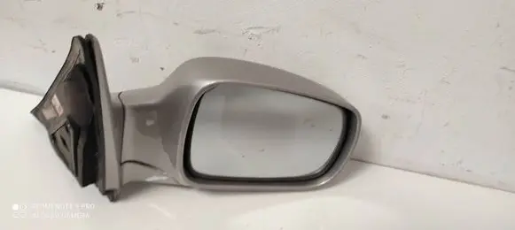 Hyundai Terracan Front door electric wing mirror