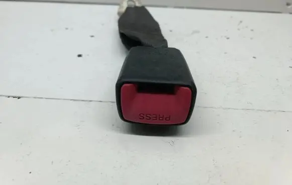 Mitsubishi Lancer VIII Rear seatbelt buckle E034501 06406 B480
