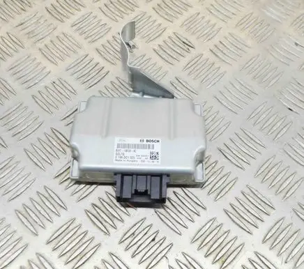 Ford Focus Voltage converter/converter module SW04V07 BV6T14B526AC