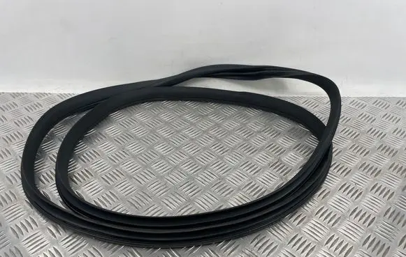 Mercedes-Benz E W212 Front door rubber seal A2126970051