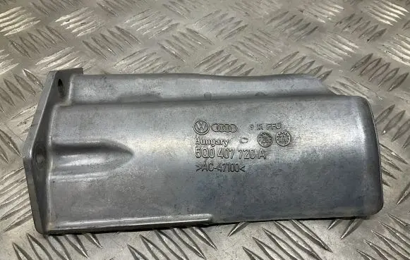 Exhaust heat shield