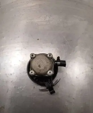 Volvo V70 Power steering pump 30741789 7613955157