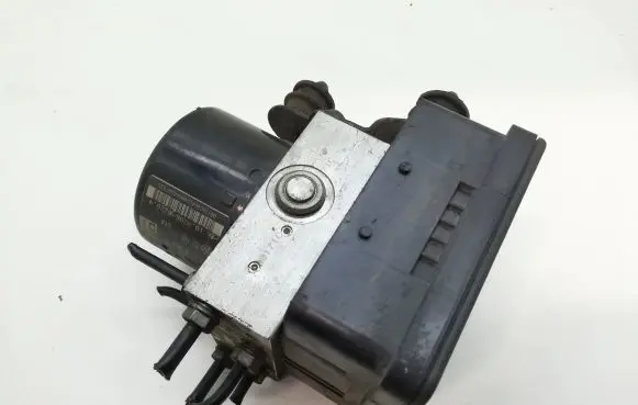 Volkswagen Golf VI ABS Pump 1K0907379AA