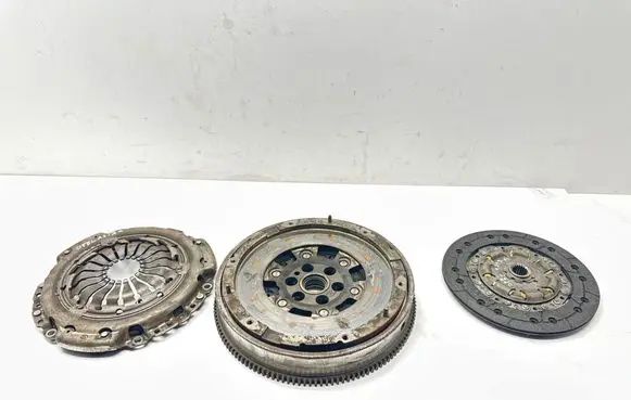 Opel Astra J Clutch set kit 401513452