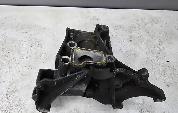Audi A6 S6 C6 4F A/C compressor mount bracket 059145169AA