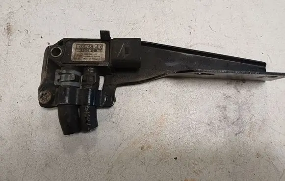 Audi A3 S3 A3 Sportback 8P Exhaust gas pressure sensor 076906051B