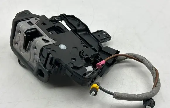 Mercedes-Benz C W206 Rear door lock A0997304701 A1770032999