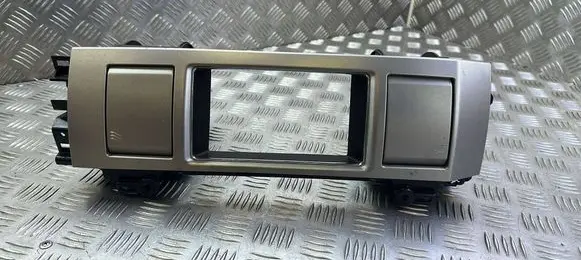 Jaguar XF X250 Dash center air vent grill CX2319K617AB CX2319K617BB
