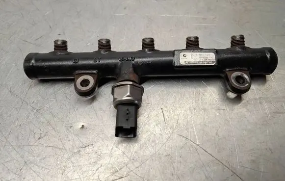 Ford Galaxy Fuel main line pipe 9681649580 9658227880