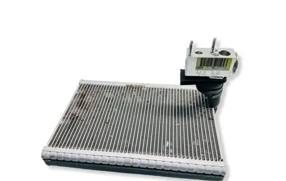 Citroen C5 Aircross Air conditioning (A/C) radiator (interior) 3300920 011020 A31101900