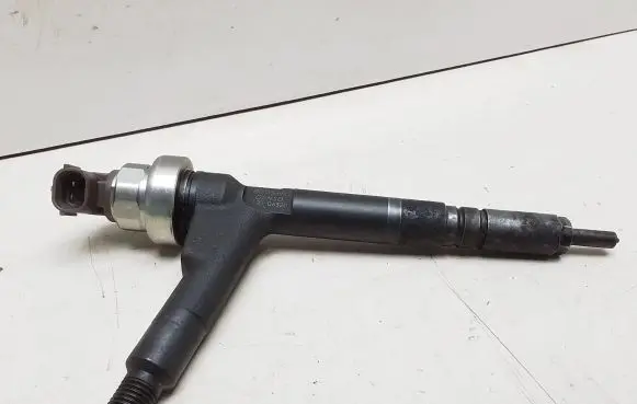 Opel Meriva A Fuel injector 8973138612
