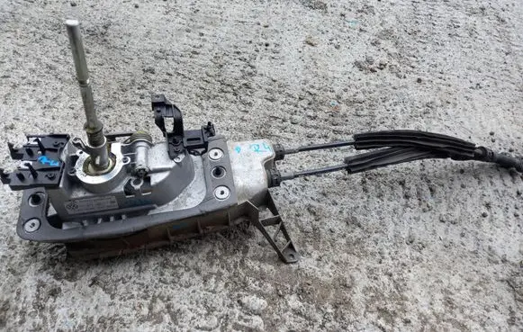 Volkswagen Touareg I Gear selector 7L0711061B