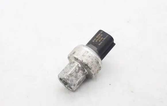 Ford Fiesta Air conditioning (A/C) pressure sensor BT4319D594AA