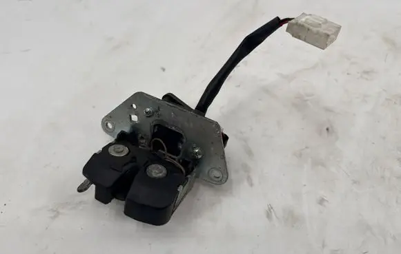 Alfa Romeo 159 Tailgate/trunk/boot lock/catch/latch