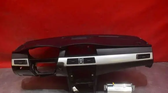 BMW 5 E60 E61 Dashboard