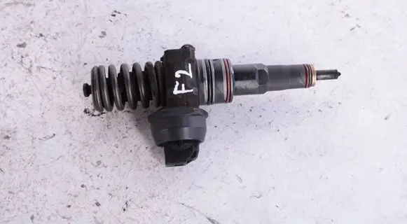 Audi A4 S4 B6 8E 8H Fuel injector 038130073AR 0414720214