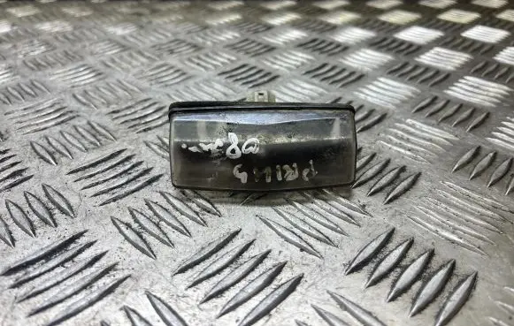 Toyota Prius (NHW20) Number plate light