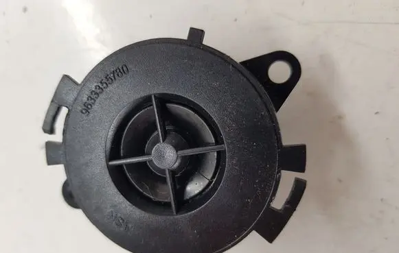Citroen DS5 Front door high frequency speaker 9633355780