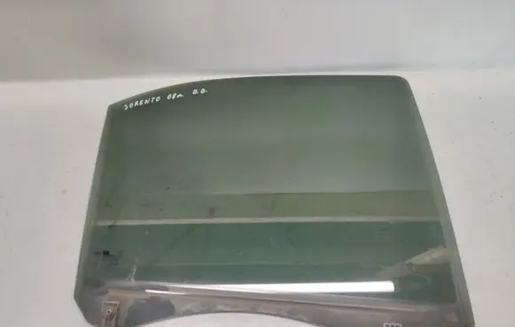 KIA Sorento Rear door window glass
