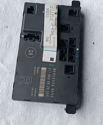 Mercedes-Benz E W211 Door control unit/module 2118200626 8156008 356804
