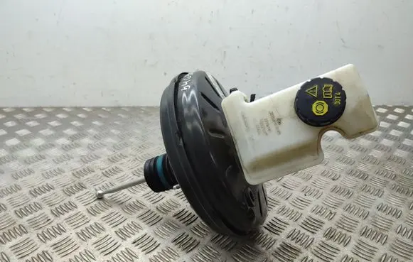Volkswagen Golf VII Brake booster 5Q1614105CM