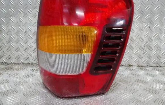 Jeep Grand Cherokee (WJ) Rear/tail lights 