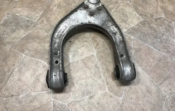 Mercedes-Benz E W211 Front upper control arm/wishbone A2113309007