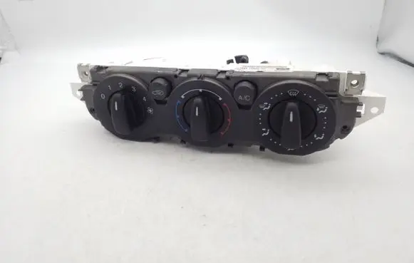 Ford Focus Air conditioning/heating control unit 3M5T19980AD