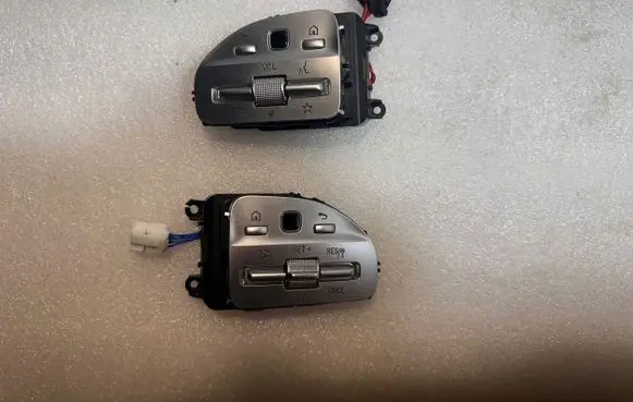 Mercedes-Benz GLC X253 C253 Steering wheel buttons/switches A0999051304
