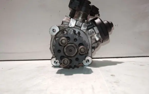Volkswagen Caddy Fuel injection high pressure pump 03L130755L 0445010526