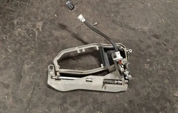 BMW X5 E53 Rear door lock 
