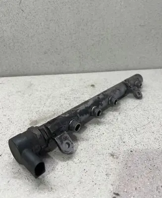 Mercedes-Benz C W204 Fuel main line pipe A6420702495 07296005
