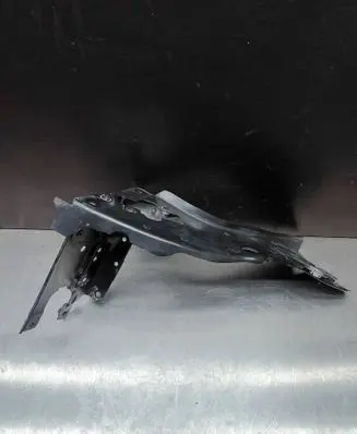 Mercedes-Benz E W211 Headlight/headlamp mounting bracket